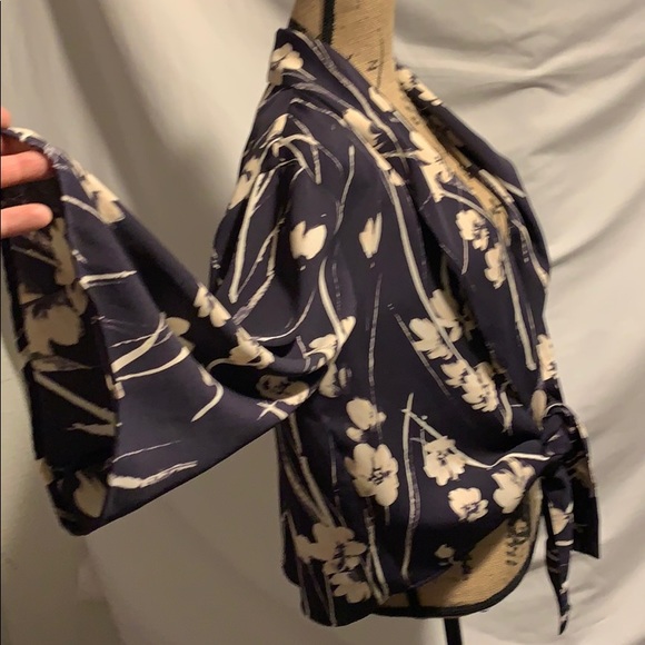 👌❤️Zara basic blouse - Picture 2 of 4